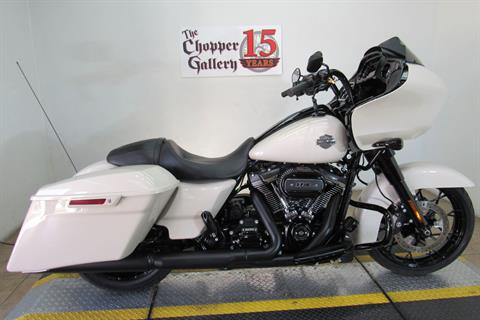 2022 Harley-Davidson Road Glide® Special in Temecula, California - Photo 11