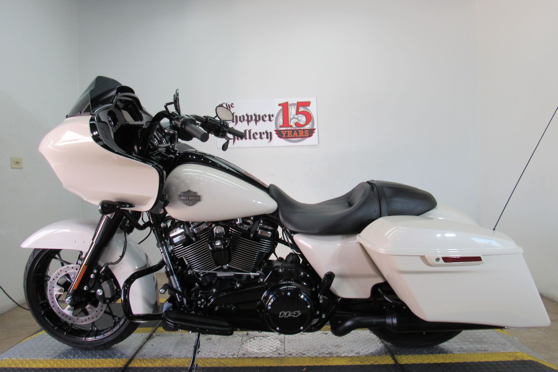 2022 Harley-Davidson Road Glide® Special in Temecula, California - Photo 2