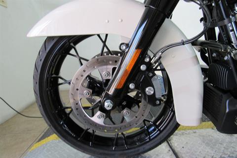 2022 Harley-Davidson Road Glide® Special in Temecula, California - Photo 7