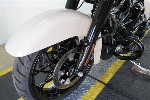 2022 Harley-Davidson Road Glide® Special in Temecula, California - Photo 22