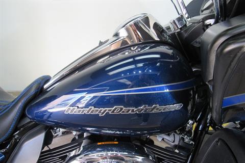 2012 Harley-Davidson Road Glide® Ultra in Temecula, California - Photo 11