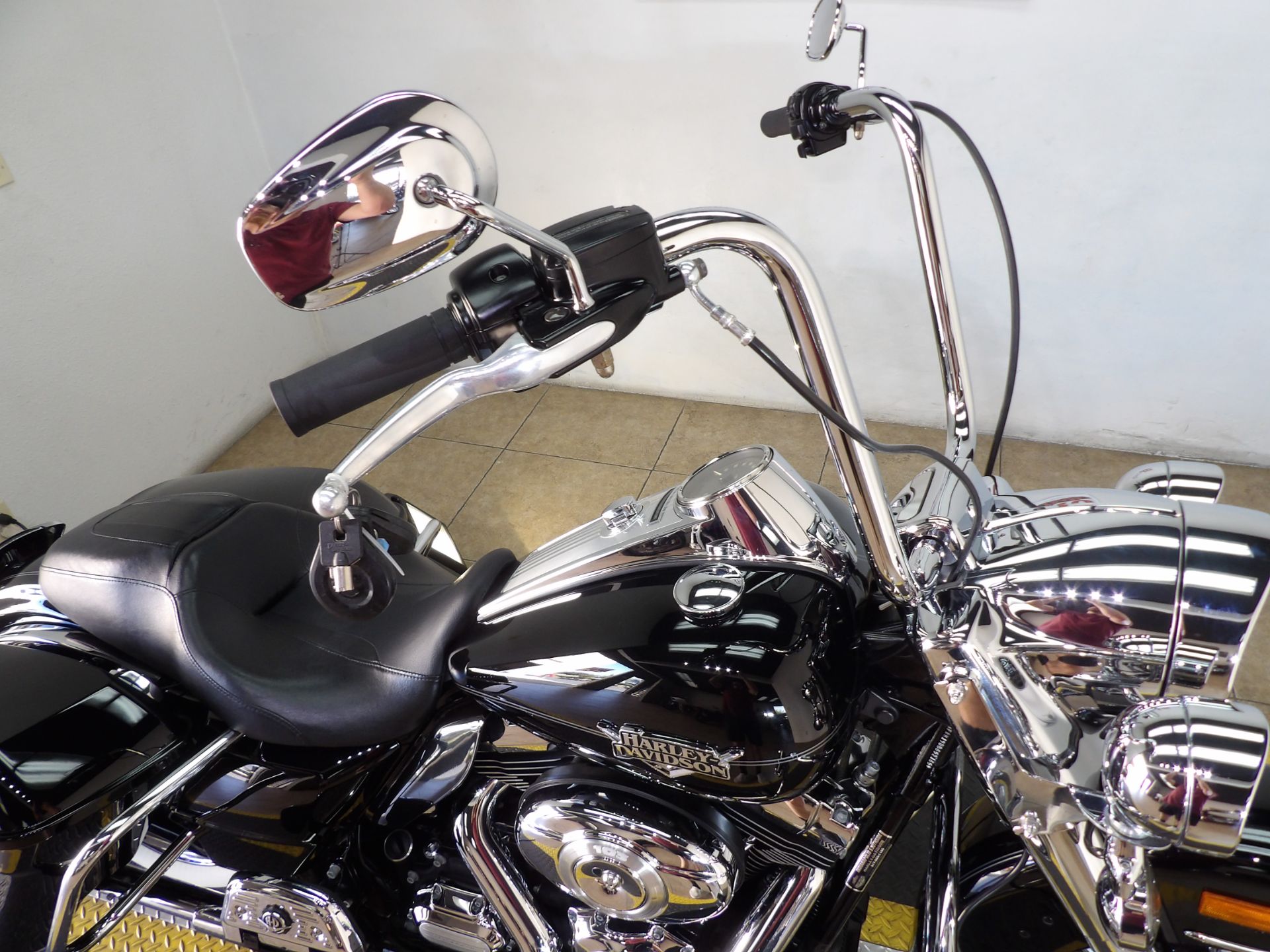 2013 Harley-Davidson Road King® Classic in Temecula, California - Photo 23