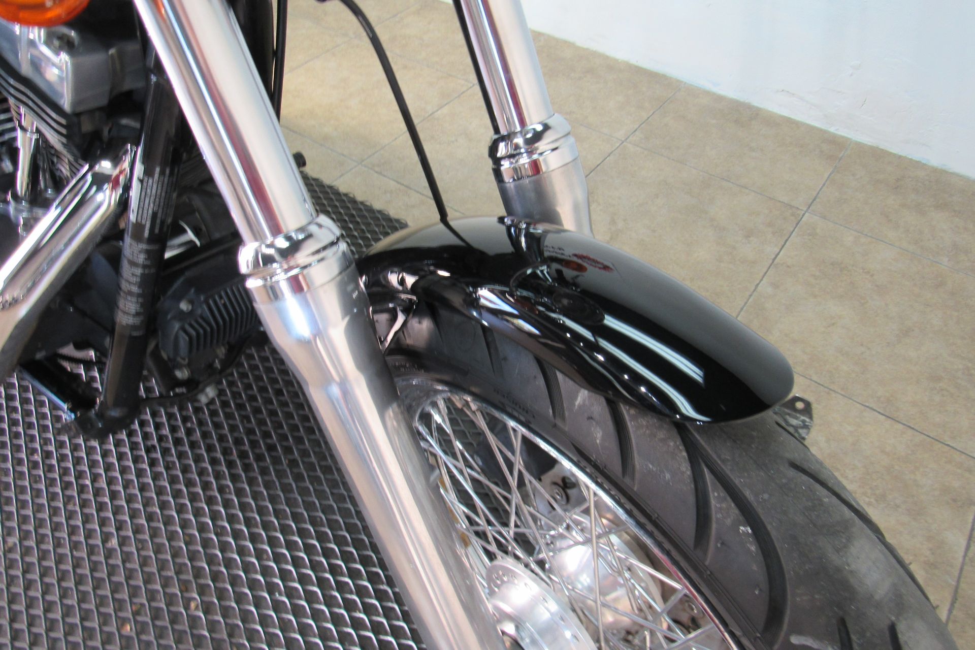 2007 Harley-Davidson Dyna® Street Bob® in Temecula, California - Photo 17