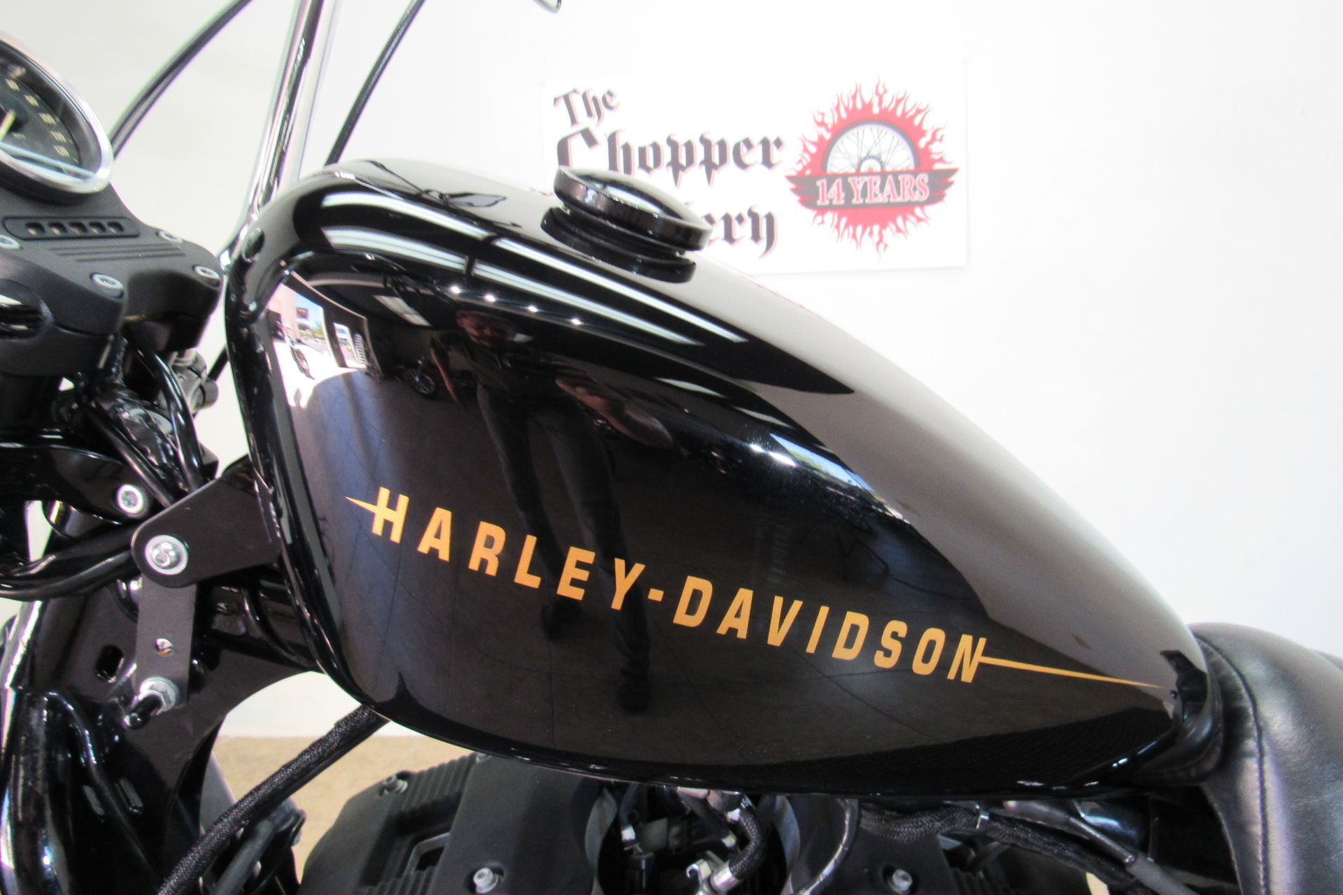 2016 Harley-Davidson Iron 883™ in Temecula, California - Photo 8