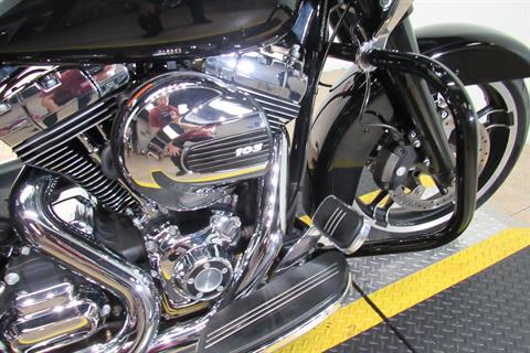2015 Harley-Davidson Road Glide® Special in Temecula, California - Photo 15