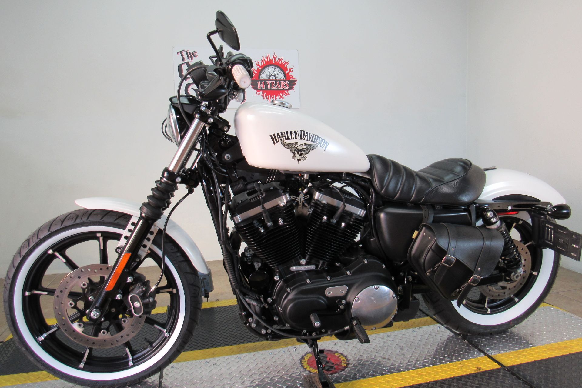 2018 Harley-Davidson Iron 883™ in Temecula, California - Photo 4