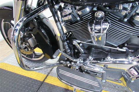 2021 Harley-Davidson Street Glide® in Temecula, California - Photo 17