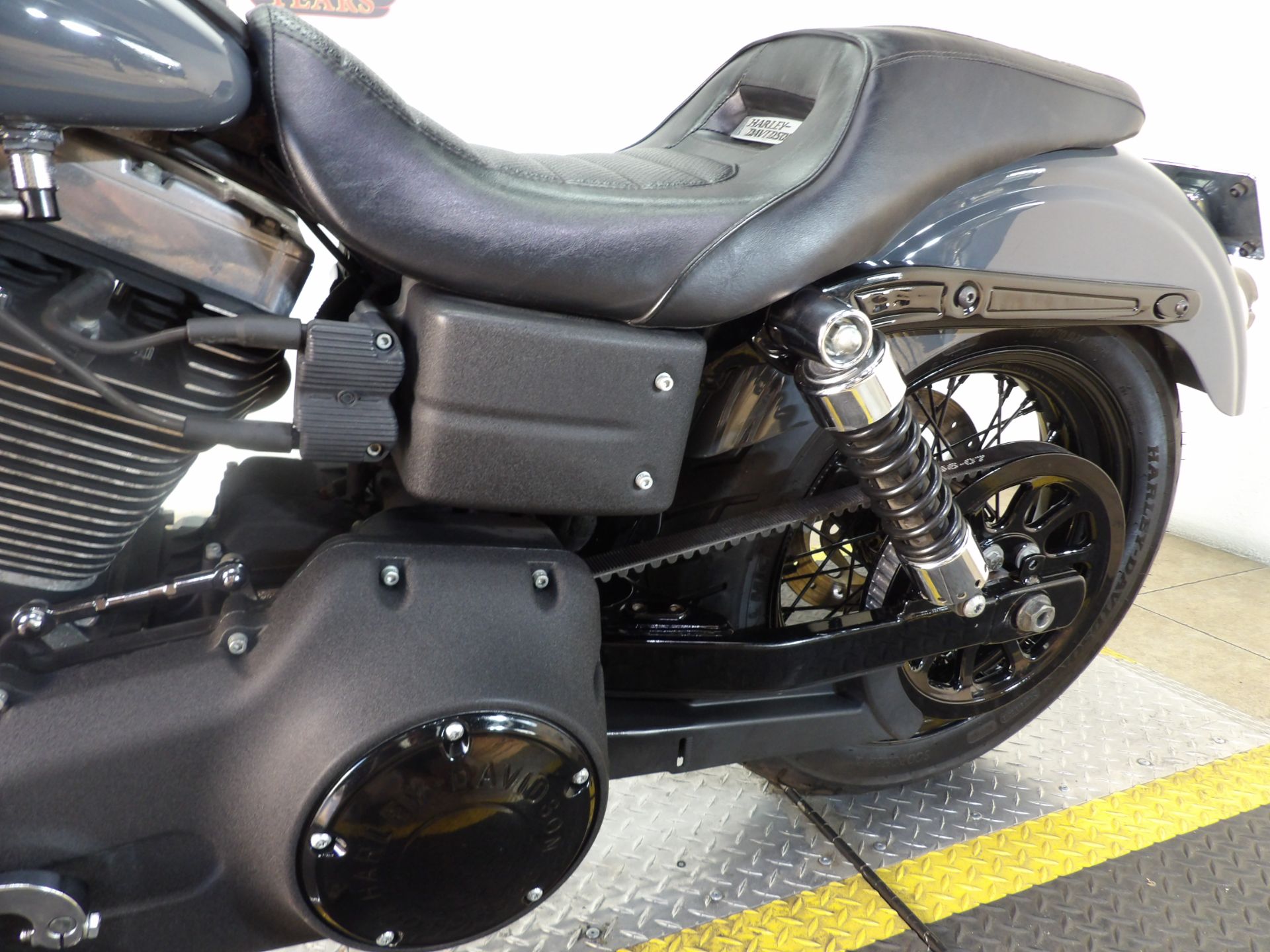 2008 Harley-Davidson Dyna® Street Bob® in Temecula, California - Photo 16