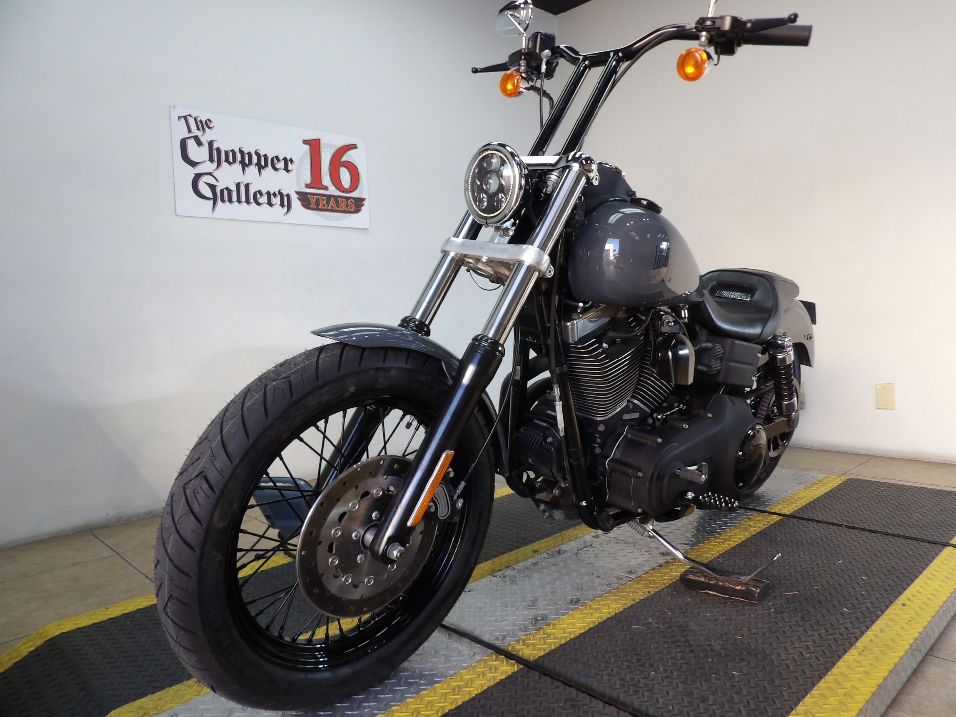 2008 Harley-Davidson Dyna® Street Bob® in Temecula, California - Photo 33