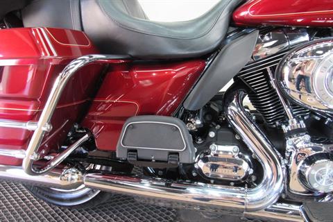 2010 Harley-Davidson Ultra Classic® Electra Glide® in Temecula, California - Photo 14