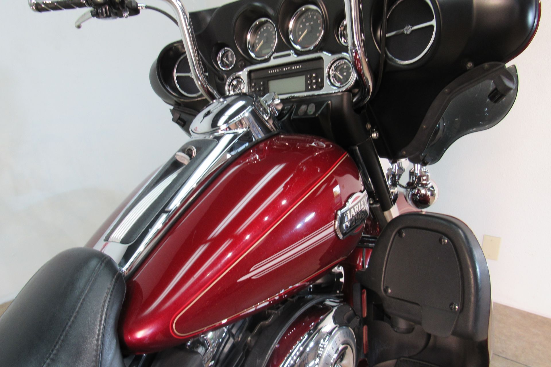 2010 Harley-Davidson Ultra Classic® Electra Glide® in Temecula, California - Photo 20