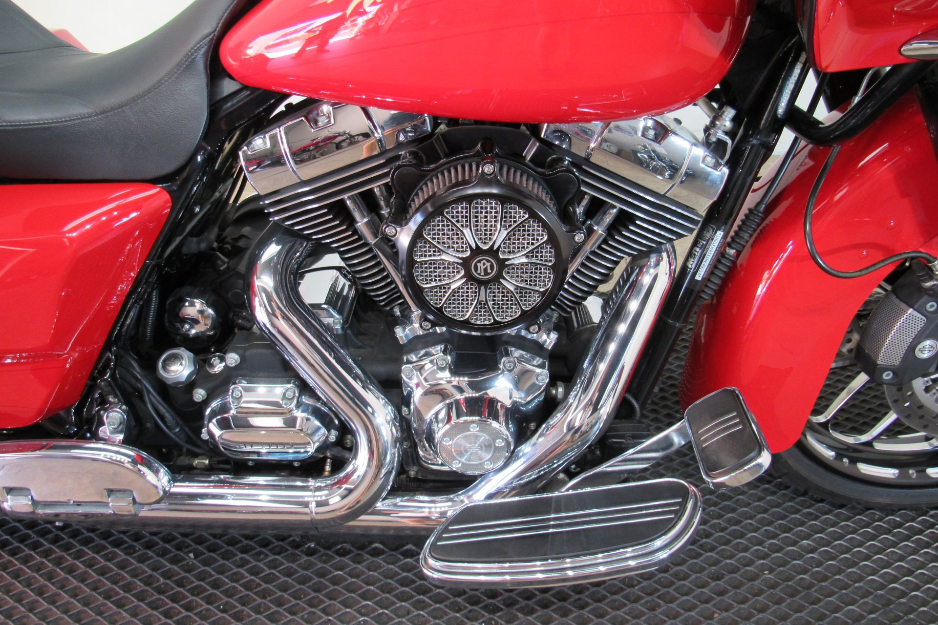 2010 Harley-Davidson Road Glide® Custom in Temecula, California - Photo 7