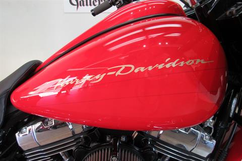 2010 Harley-Davidson Road Glide® Custom in Temecula, California - Photo 13