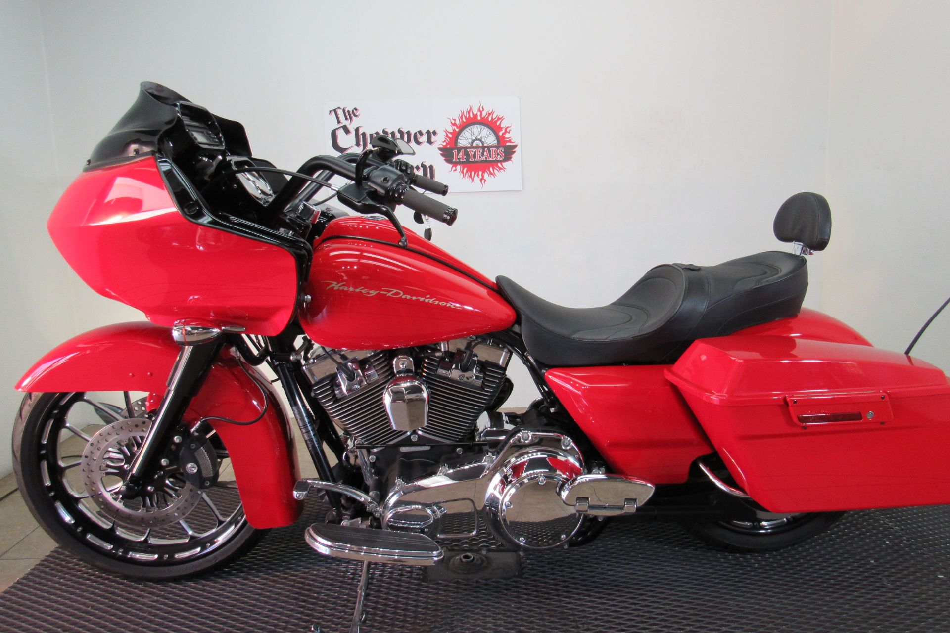 2010 Harley-Davidson Road Glide® Custom in Temecula, California - Photo 2
