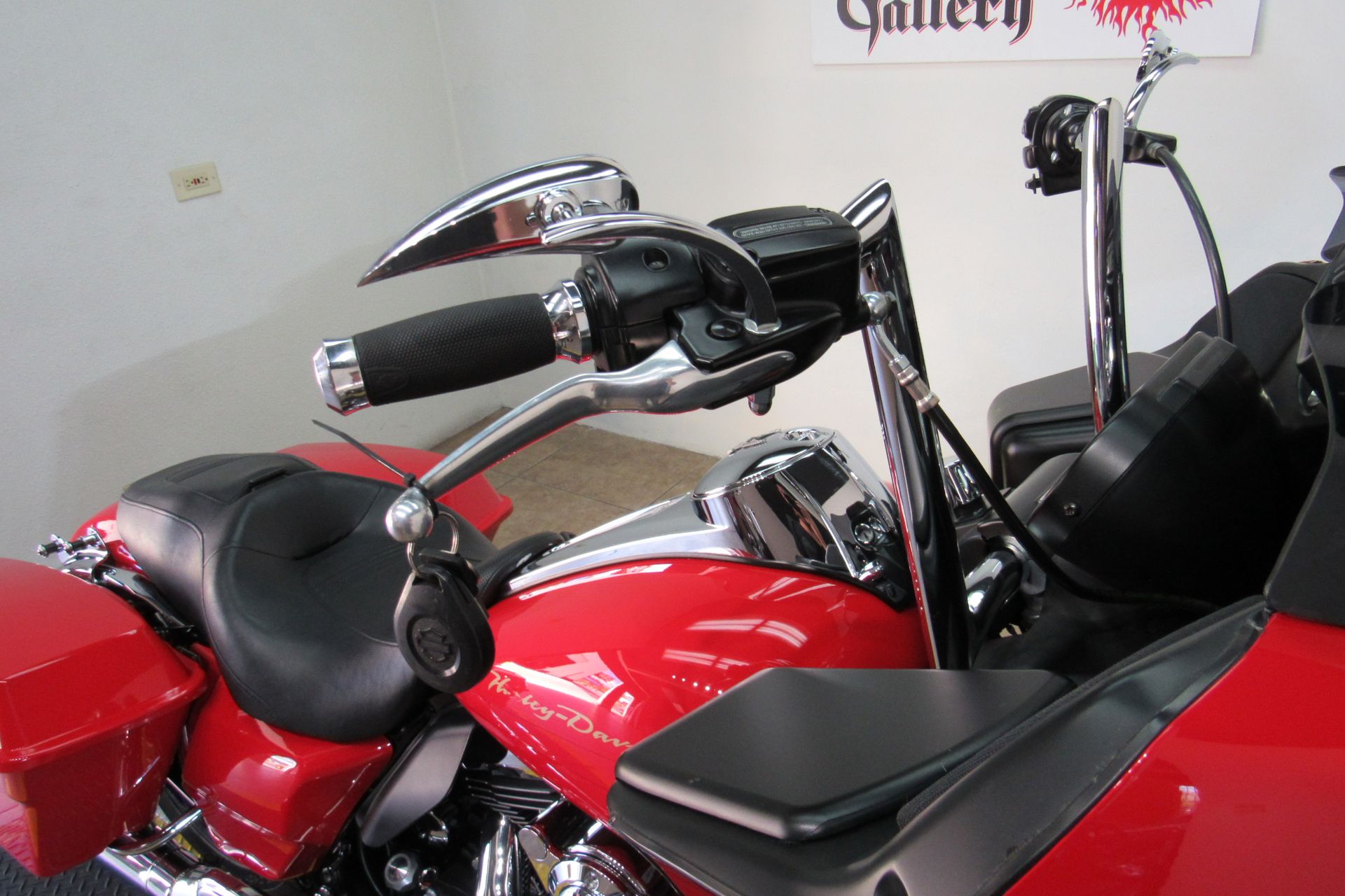 2010 Harley-Davidson Road Glide® Custom in Temecula, California - Photo 25