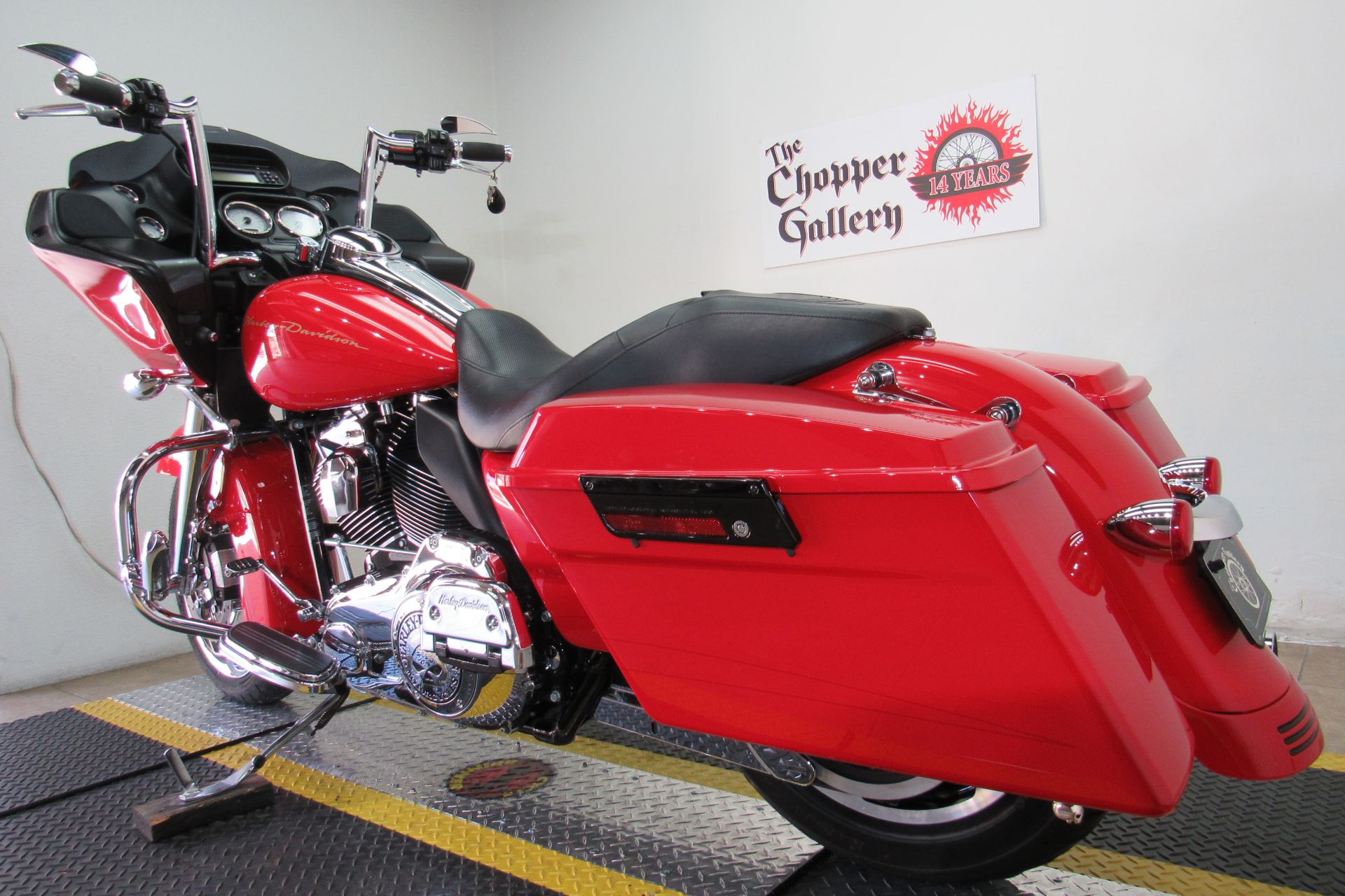 2010 Harley-Davidson Road Glide® Custom in Temecula, California - Photo 38
