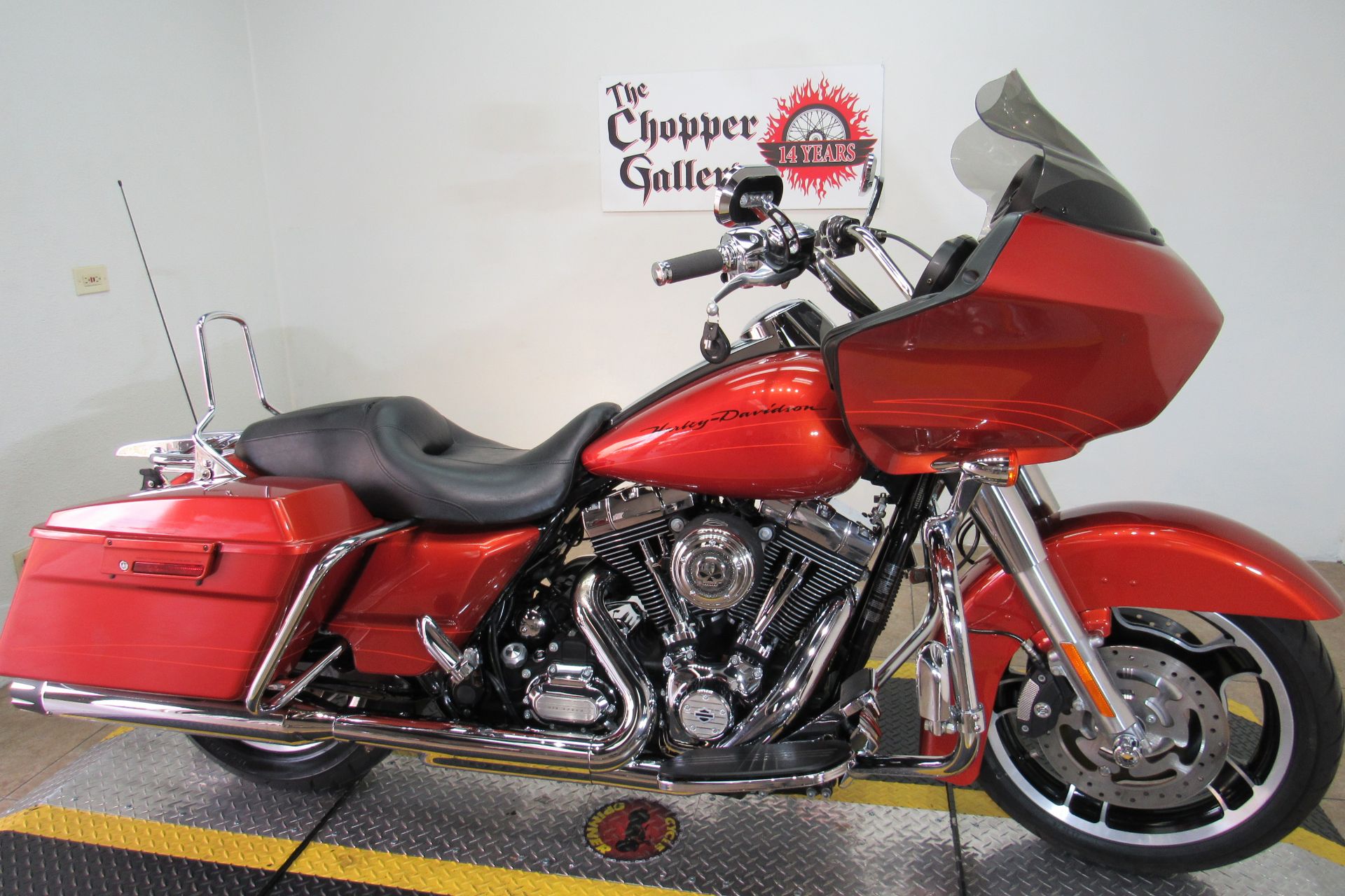 2011 Harley-Davidson Road Glide® Custom in Temecula, California - Photo 3