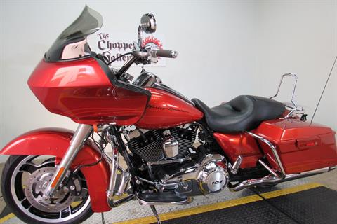 2011 Harley-Davidson Road Glide® Custom in Temecula, California - Photo 4