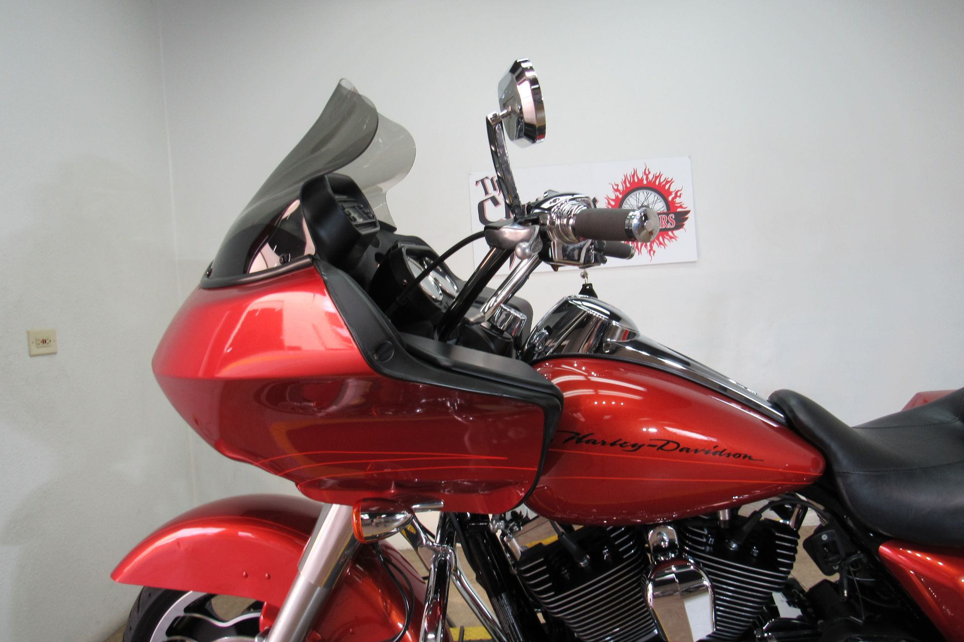 2011 Harley-Davidson Road Glide® Custom in Temecula, California - Photo 10