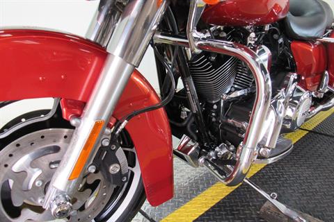 2011 Harley-Davidson Road Glide® Custom in Temecula, California - Photo 18