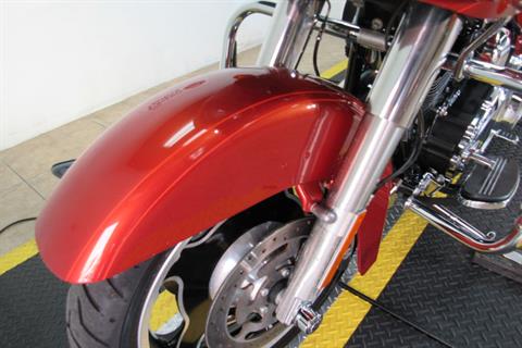 2011 Harley-Davidson Road Glide® Custom in Temecula, California - Photo 22