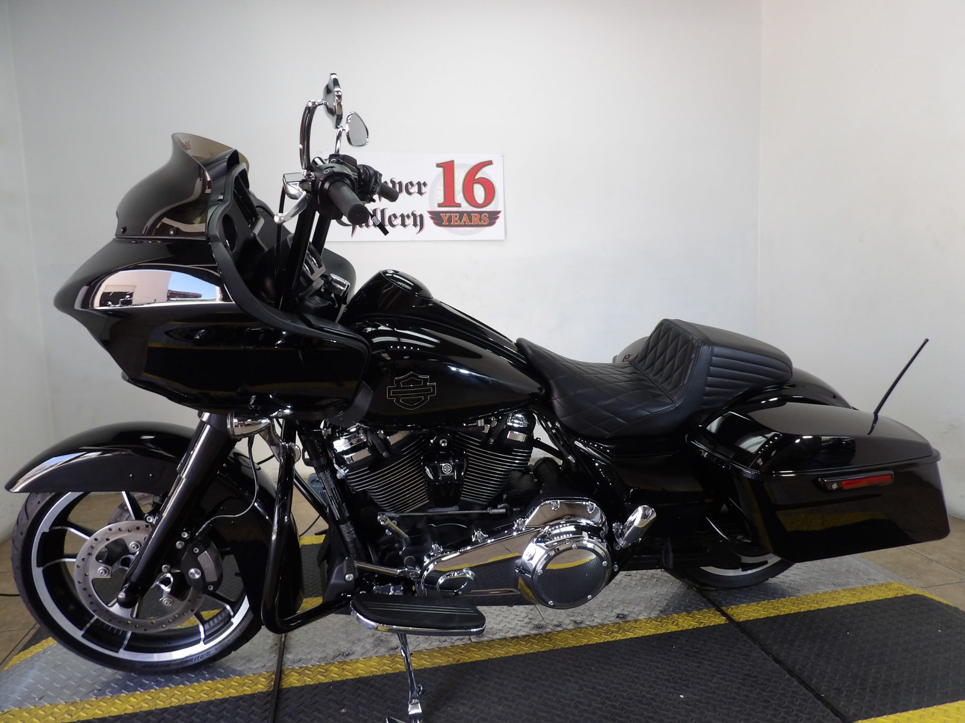2023 Harley-Davidson Road Glide® in Temecula, California - Photo 6