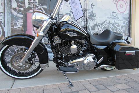2009 Harley-Davidson Road King® Classic in Temecula, California - Photo 14