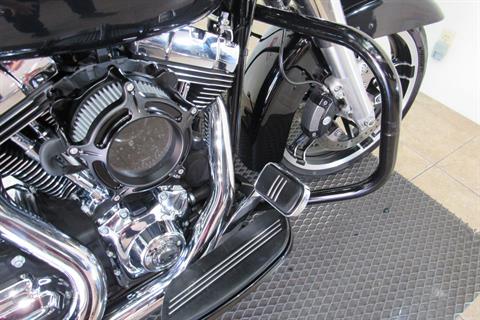 2015 Harley-Davidson Street Glide® Special in Temecula, California - Photo 14