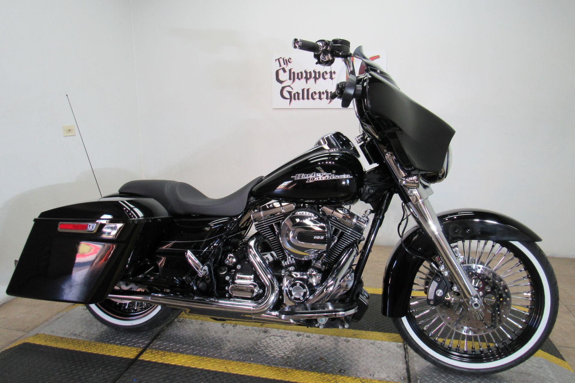 2015 Harley-Davidson Street Glide® Special in Temecula, California - Photo 3
