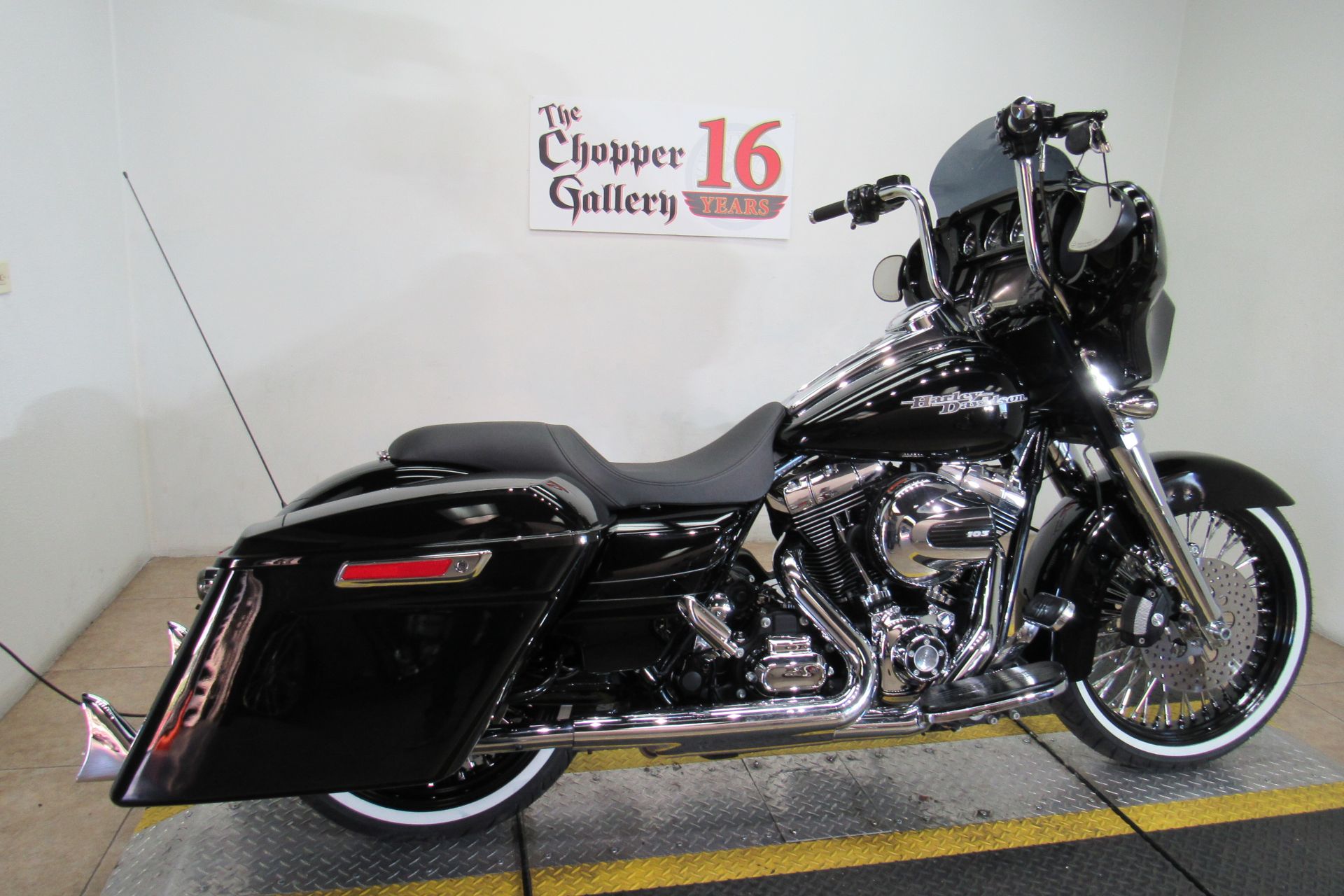 2015 Harley-Davidson Street Glide® Special in Temecula, California - Photo 6