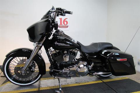 2015 Harley-Davidson Street Glide® Special in Temecula, California - Photo 21