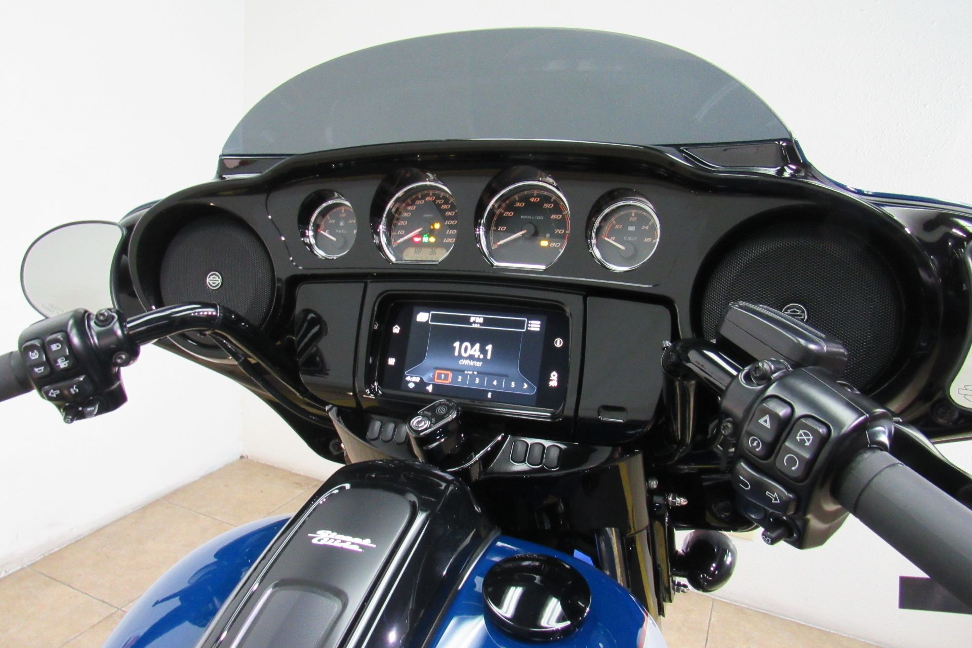 2023 Harley-Davidson Street Glide® Special in Temecula, California - Photo 26