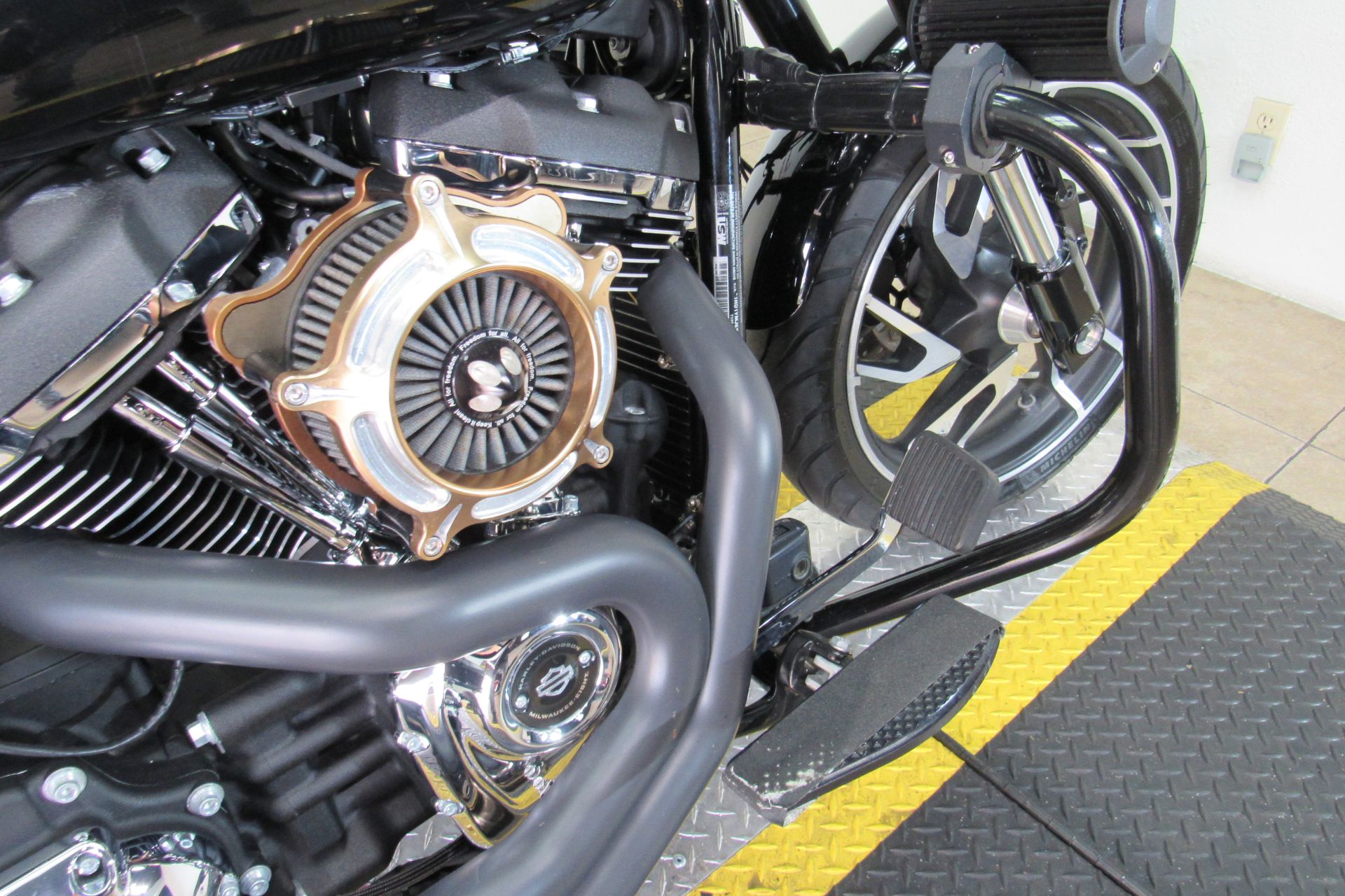 2018 Harley-Davidson Sport Glide® in Temecula, California - Photo 15