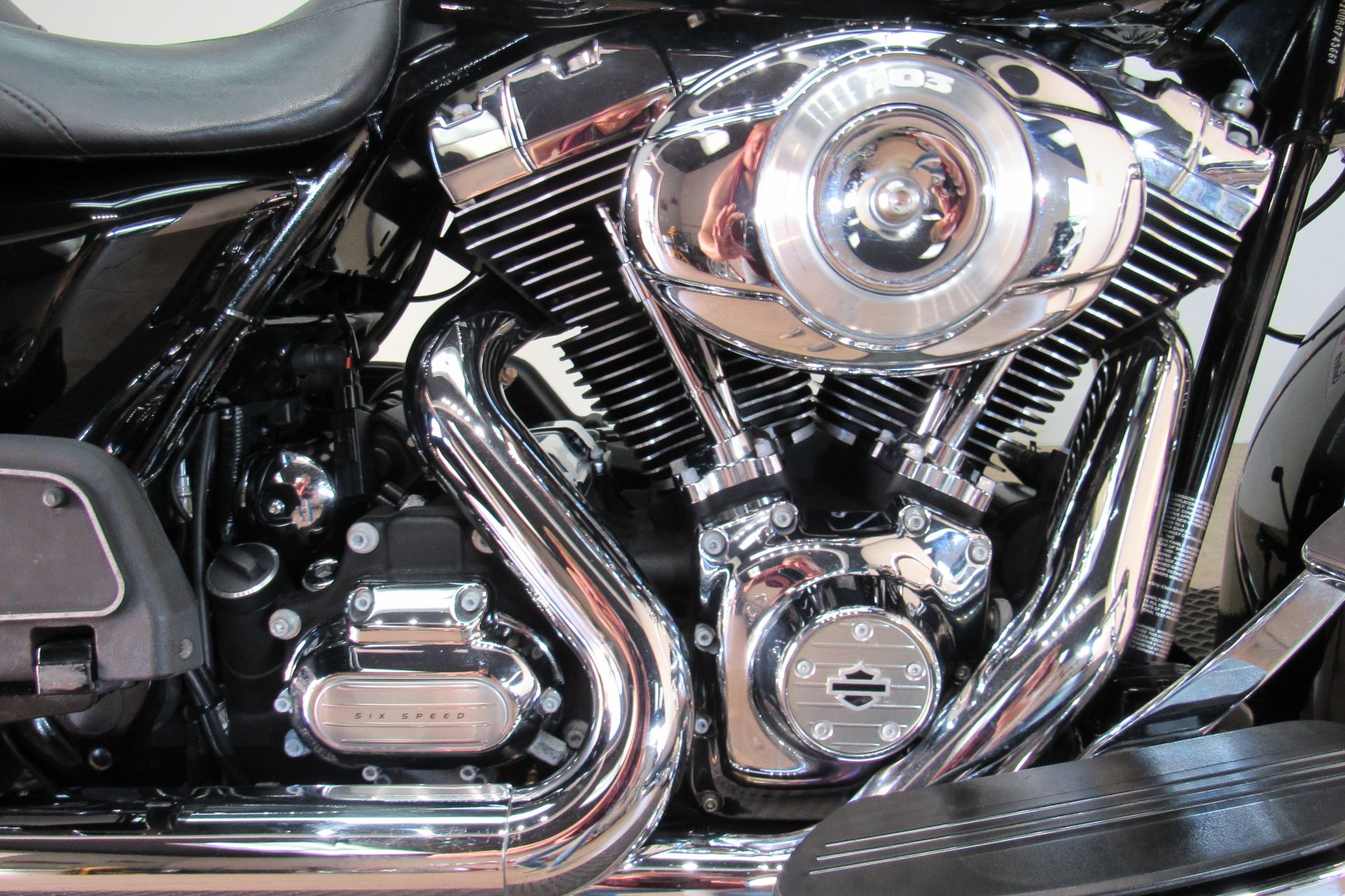 2013 Harley-Davidson Road Glide® Custom in Temecula, California - Photo 11