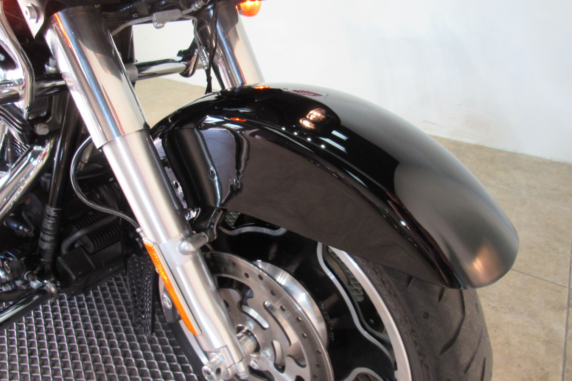 2013 Harley-Davidson Road Glide® Custom in Temecula, California - Photo 18