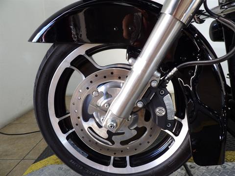 2013 Harley-Davidson Road Glide® Custom in Temecula, California - Photo 20