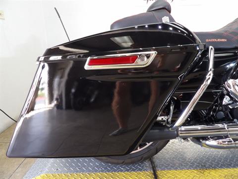 2013 Harley-Davidson Road Glide® Custom in Temecula, California - Photo 29