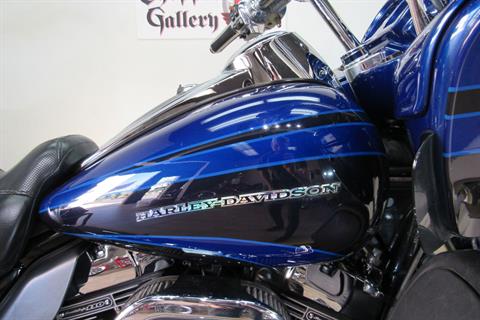 2015 Harley-Davidson CVO™ Road Glide® Ultra in Temecula, California - Photo 7