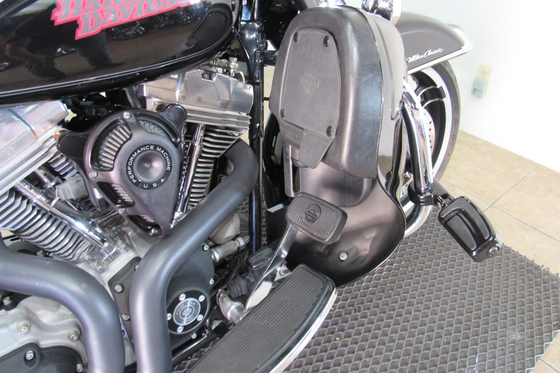 2008 Harley-Davidson Electra Glide® Standard in Temecula, California - Photo 15