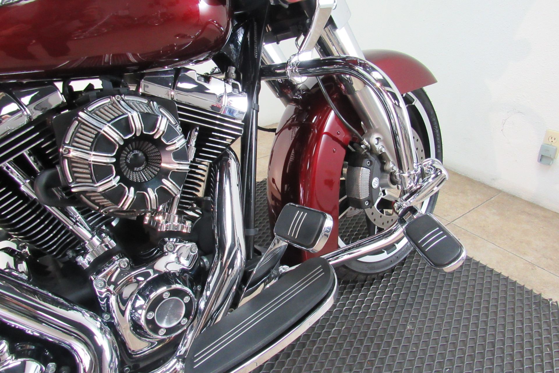 2015 Harley-Davidson Road Glide® in Temecula, California - Photo 13