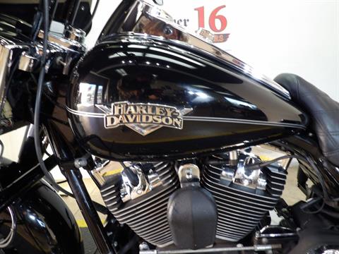 2011 Harley-Davidson Road King® Classic in Temecula, California - Photo 30