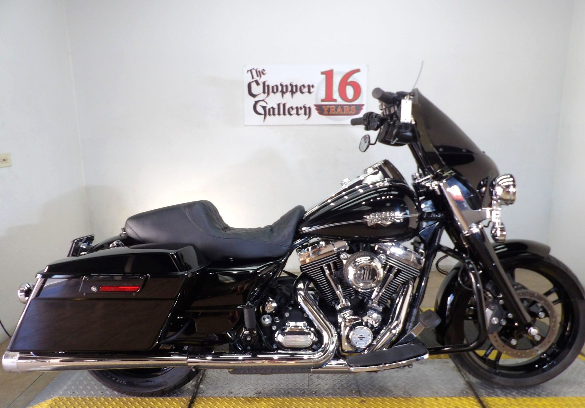 2011 Harley-Davidson Road King® Classic in Temecula, California - Photo 1