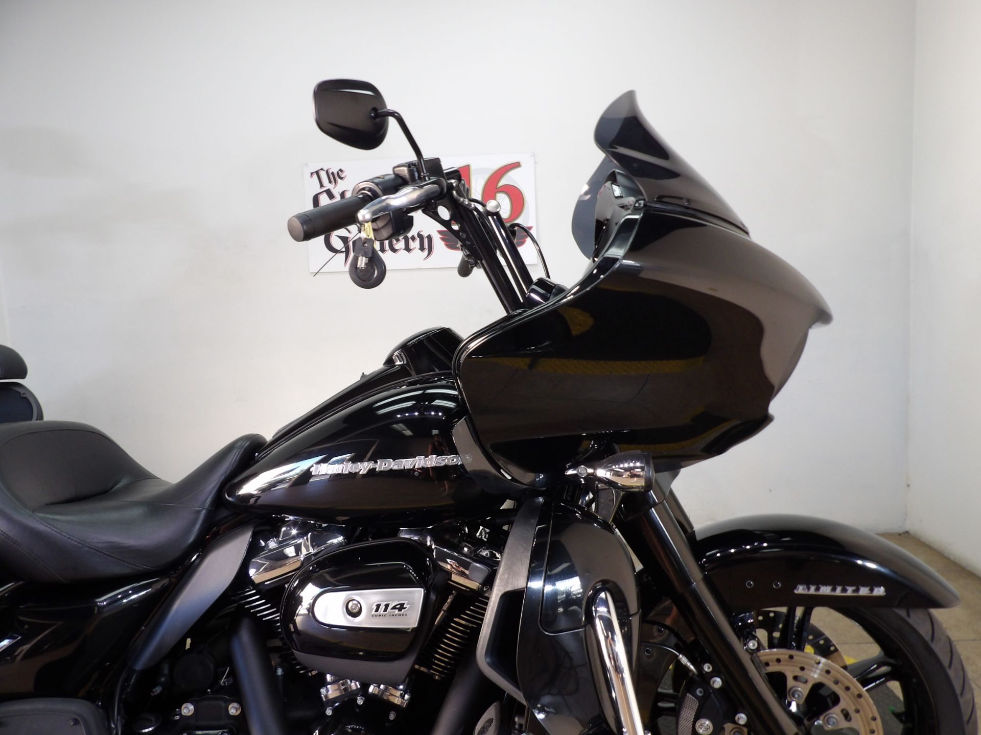 2021 Harley-Davidson Road Glide® Limited in Temecula, California - Photo 9