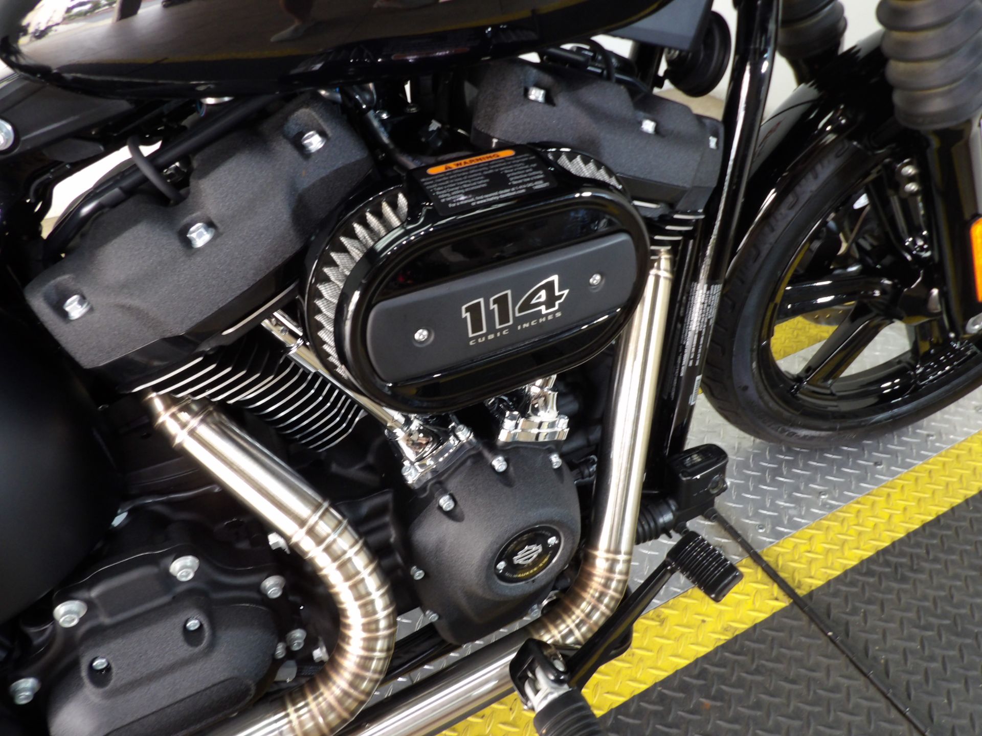 2022 Harley-Davidson Street Bob® 114 in Temecula, California - Photo 17