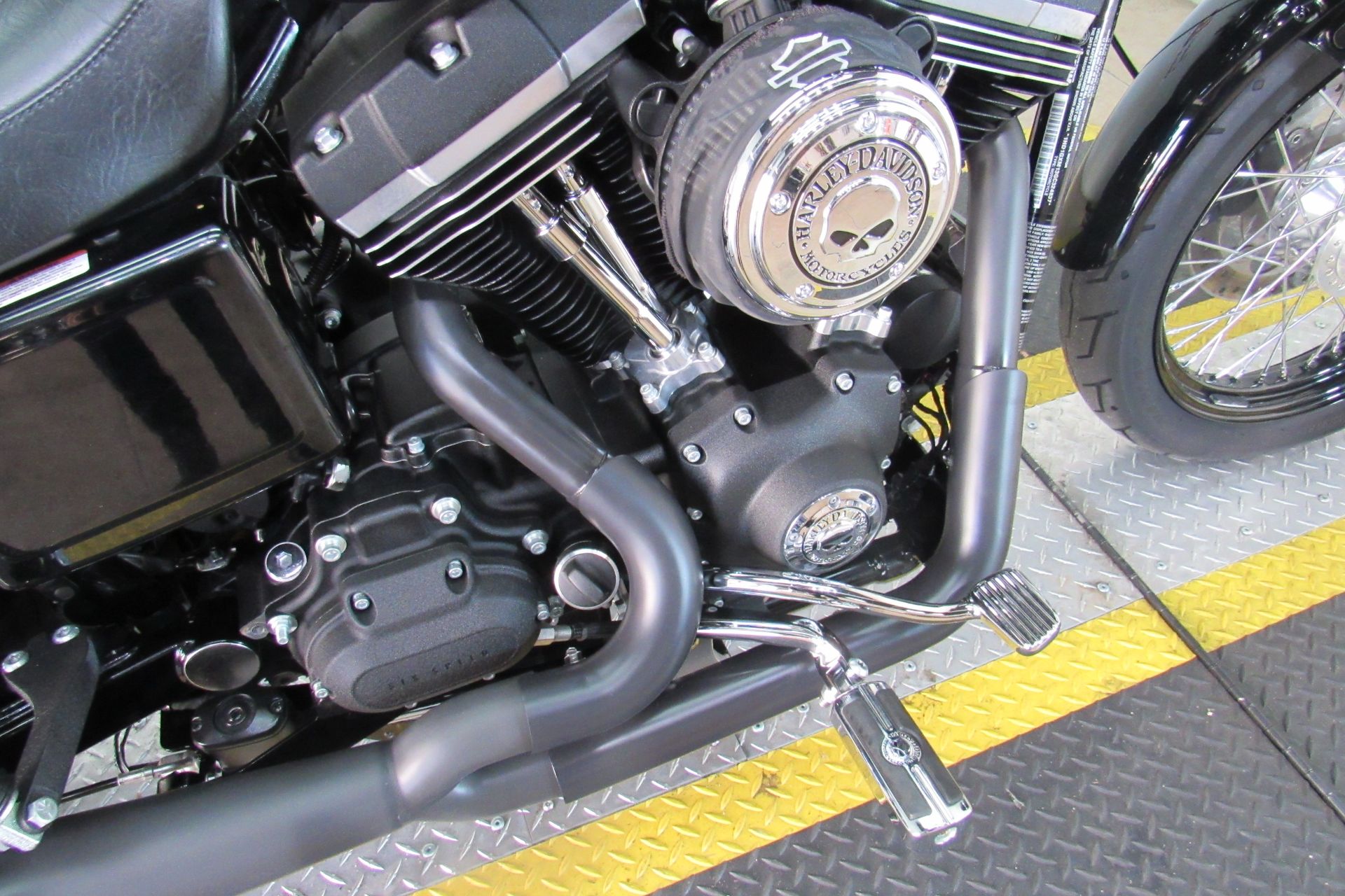 2016 Harley-Davidson Street Bob® in Temecula, California - Photo 20