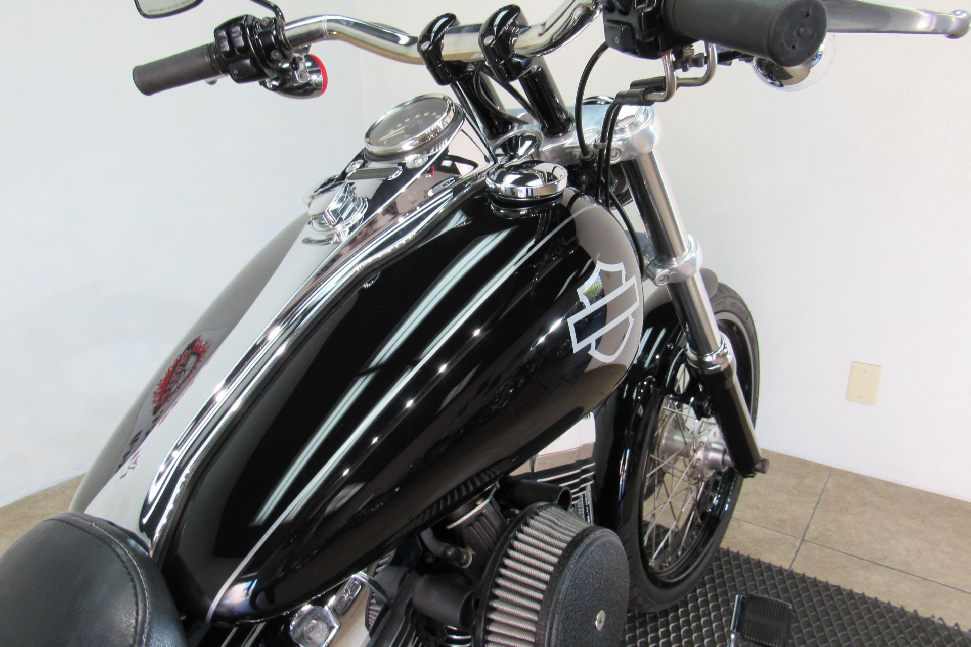 2012 Harley-Davidson Dyna® Wide Glide® in Temecula, California - Photo 24