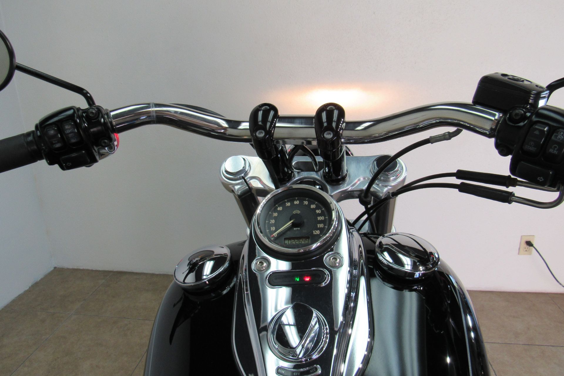 2012 Harley-Davidson Dyna® Wide Glide® in Temecula, California - Photo 26