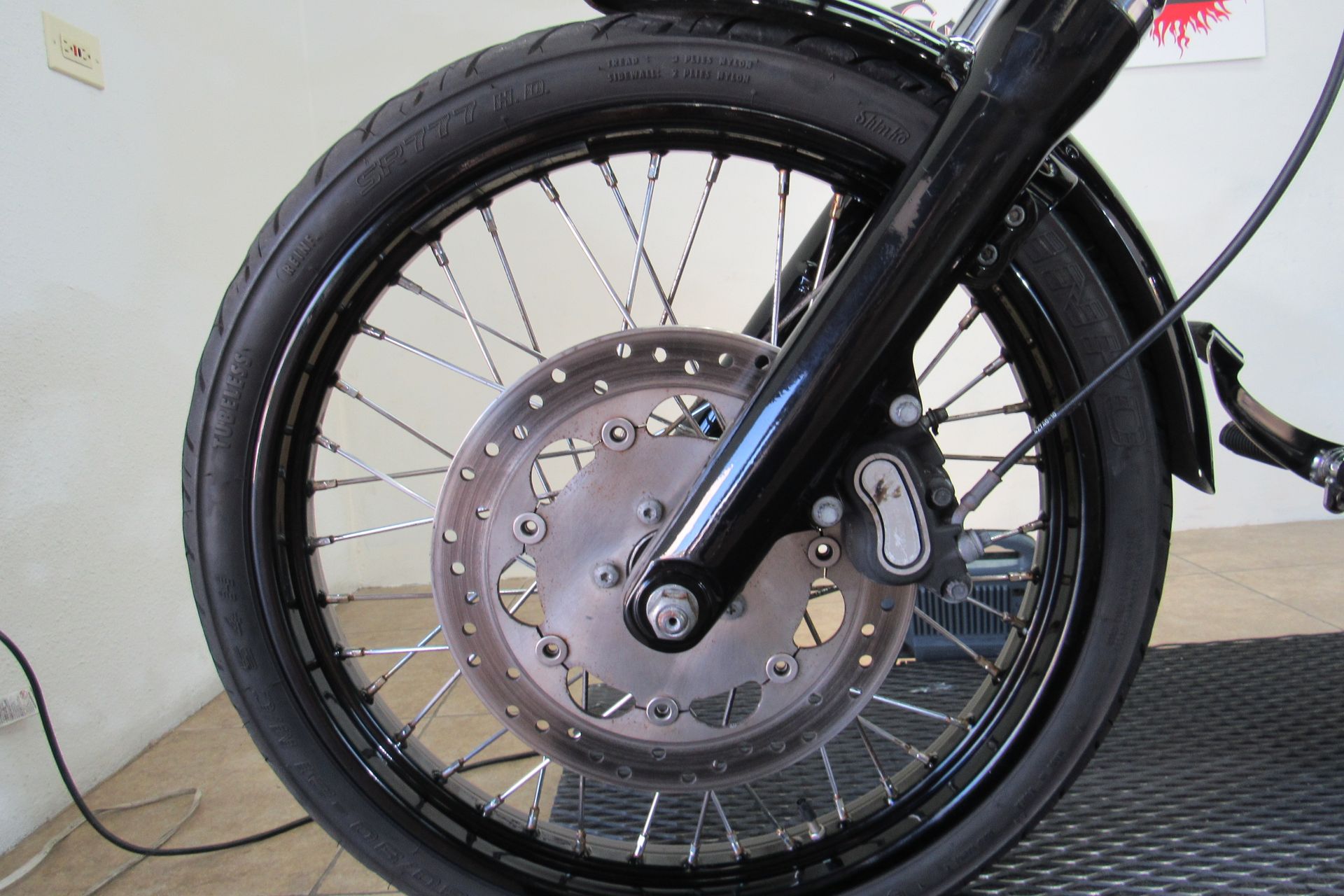 2012 Harley-Davidson Dyna® Wide Glide® in Temecula, California - Photo 18