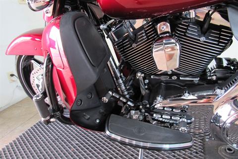 2016 Harley-Davidson Street Glide® Special in Temecula, California - Photo 16