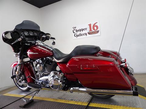 2016 Harley-Davidson Street Glide® Special in Temecula, California - Photo 34